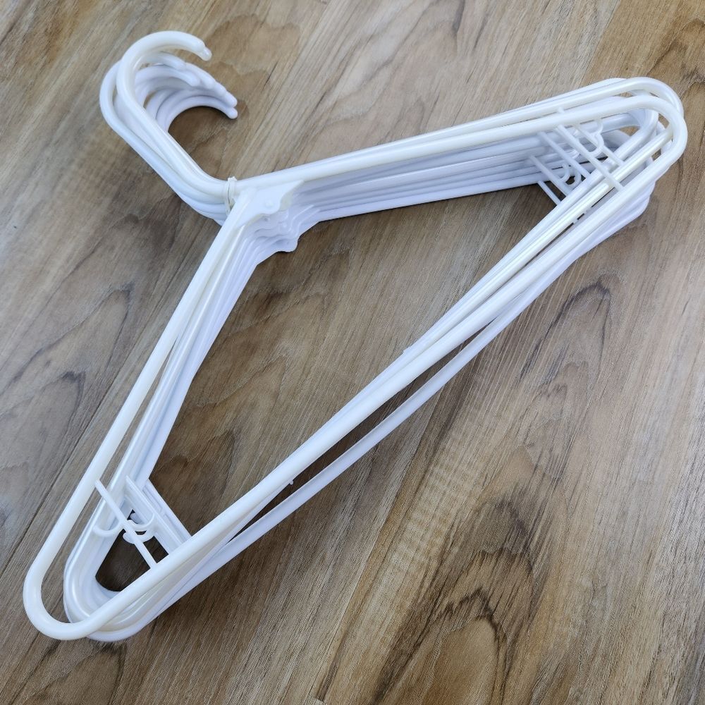 💜Pack of 45 Assorted Plastic Hangers
